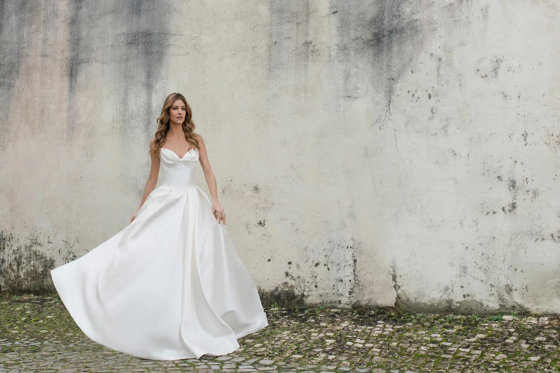 Abella by Allure "Adelina"  Bridal Gown E457