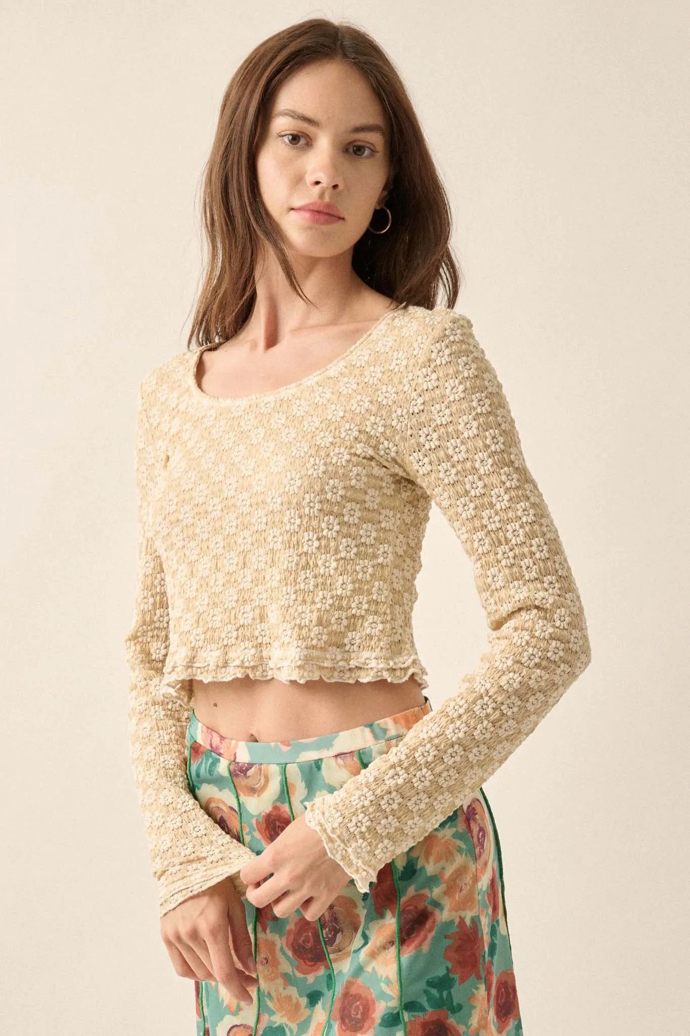 Darling Daisy Floral Lace Long-Sleeve Crop Top