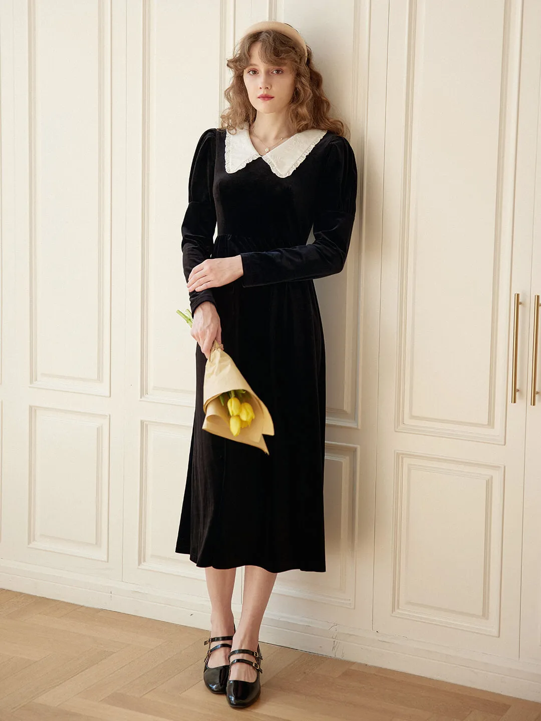 【Final Sale】Kiara Doll Collar Black Velvet Dress