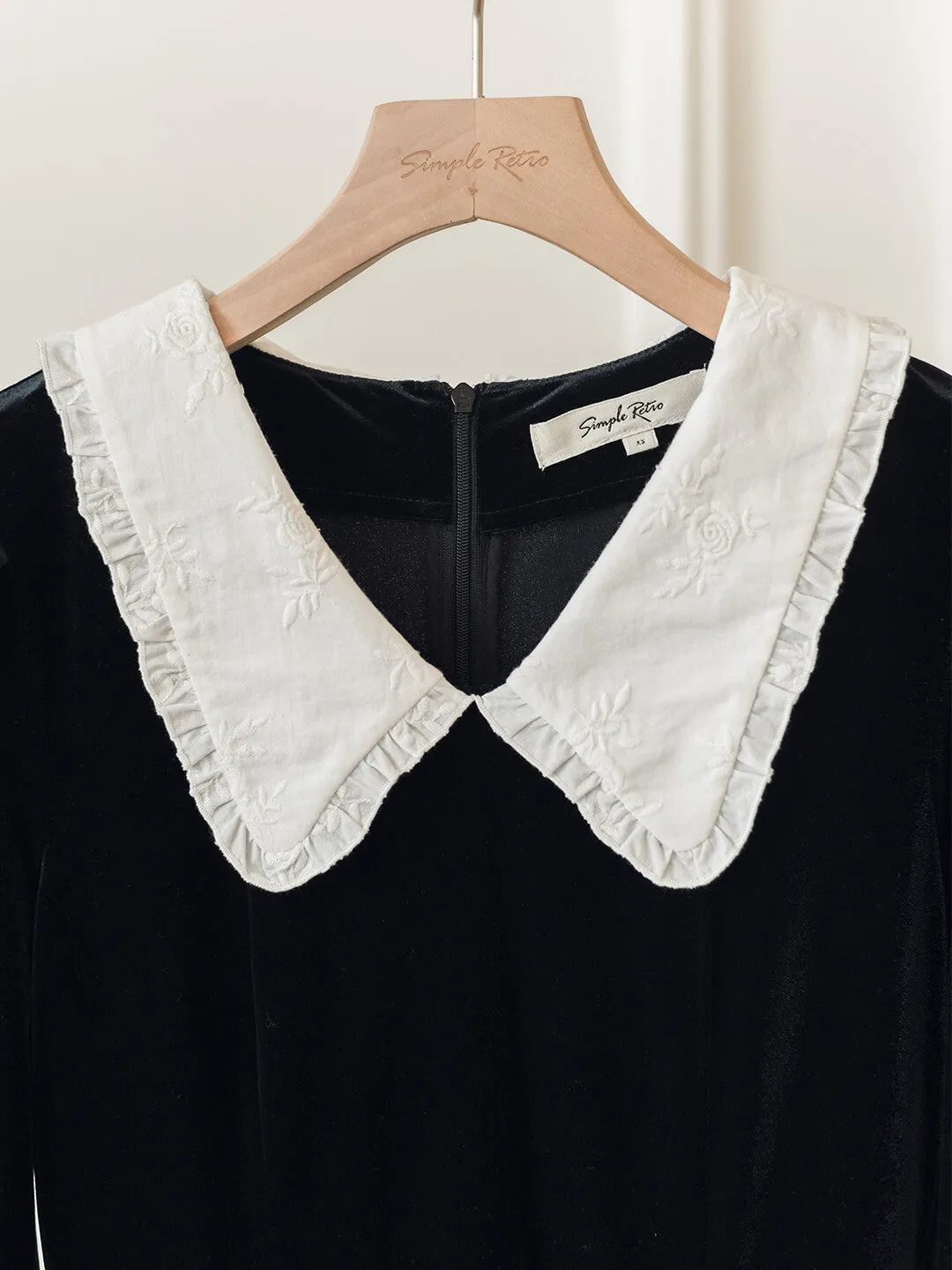 【Final Sale】Kiara Doll Collar Black Velvet Dress