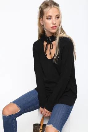 LACE UP CHOKER TOP