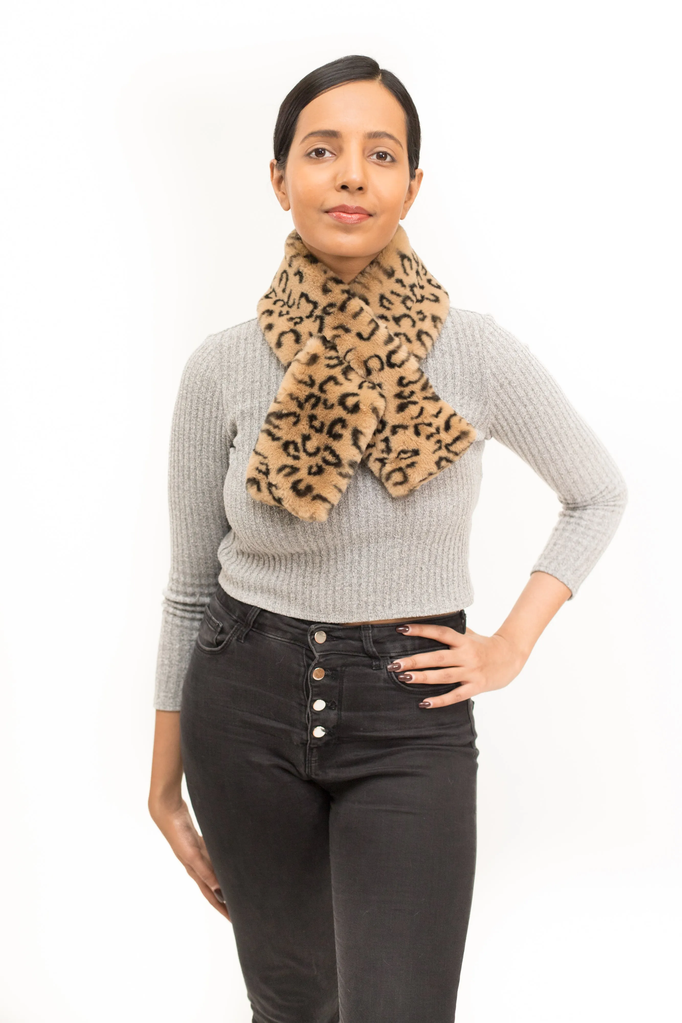 Leopard Print Faux Fur Scarf