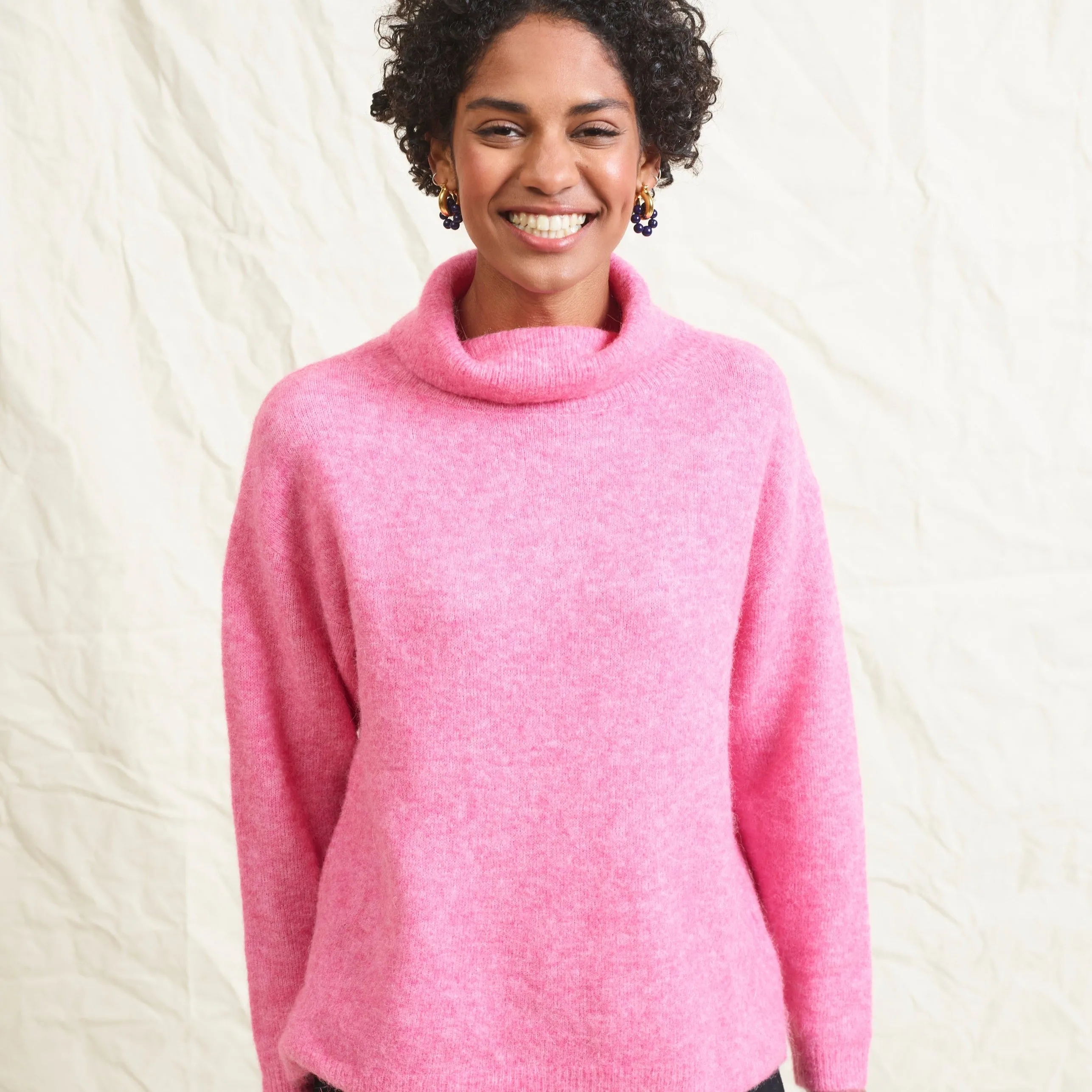 Lowie Bubblegum Alpaca Slouchy Roll Neck