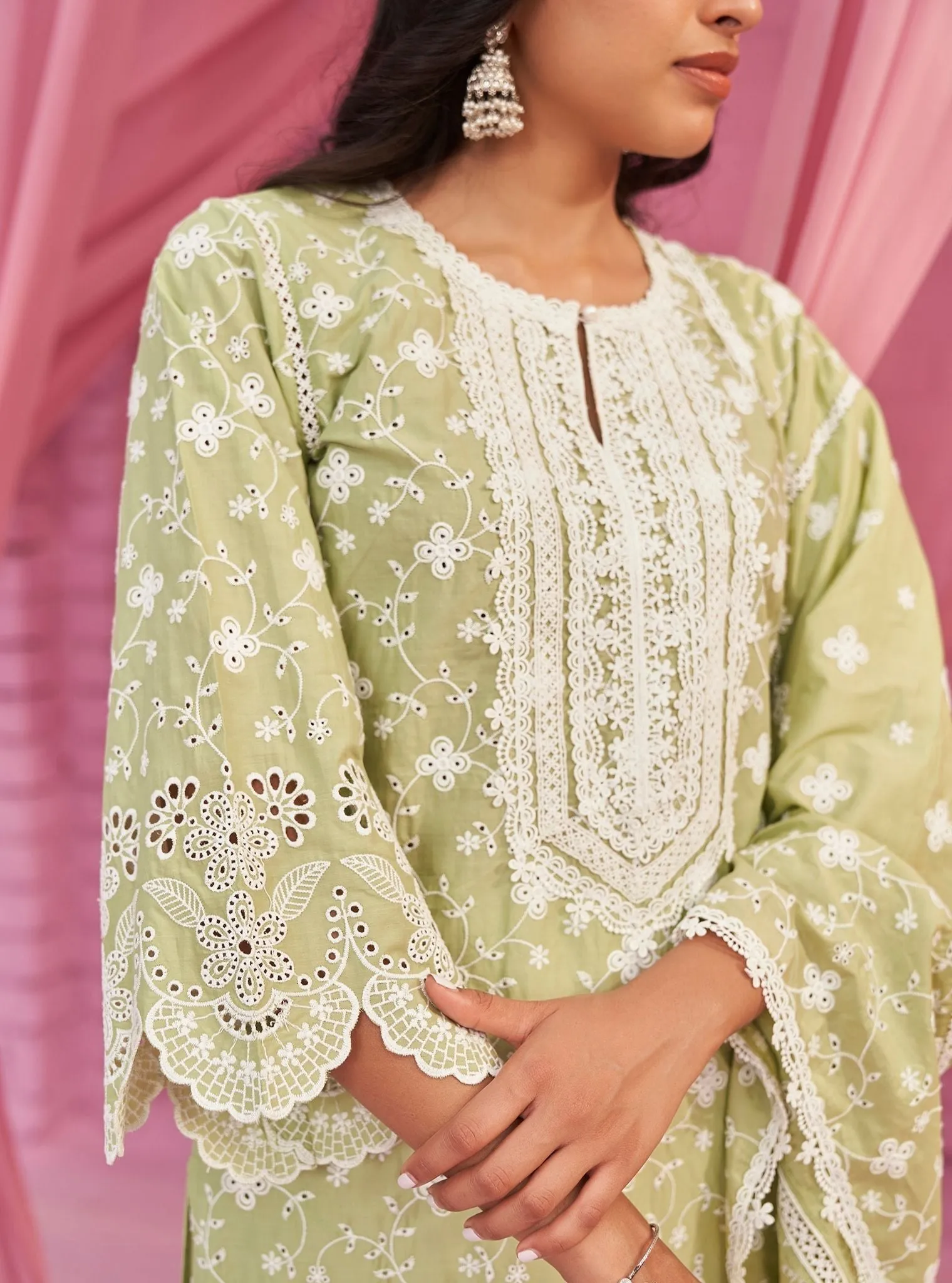 Mulmul Cotton Gauri Light Green Kurta With Mulmul Cotton Saanjh White Pant